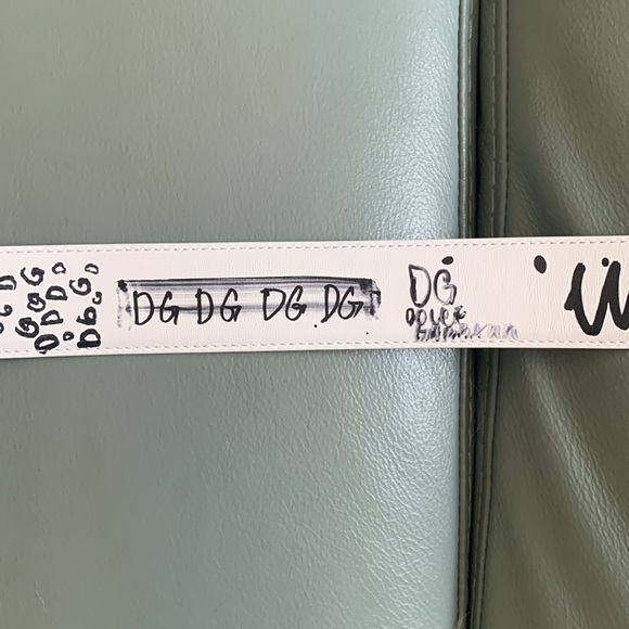 Dolce&Gabbana DG Logo Buckle Graffiti Leather Belt - Picture 5 of 12